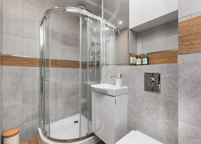 Centrum - Center Of *