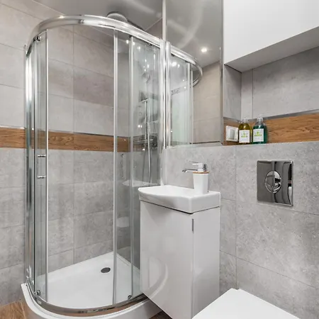 Centrum - Center Of *